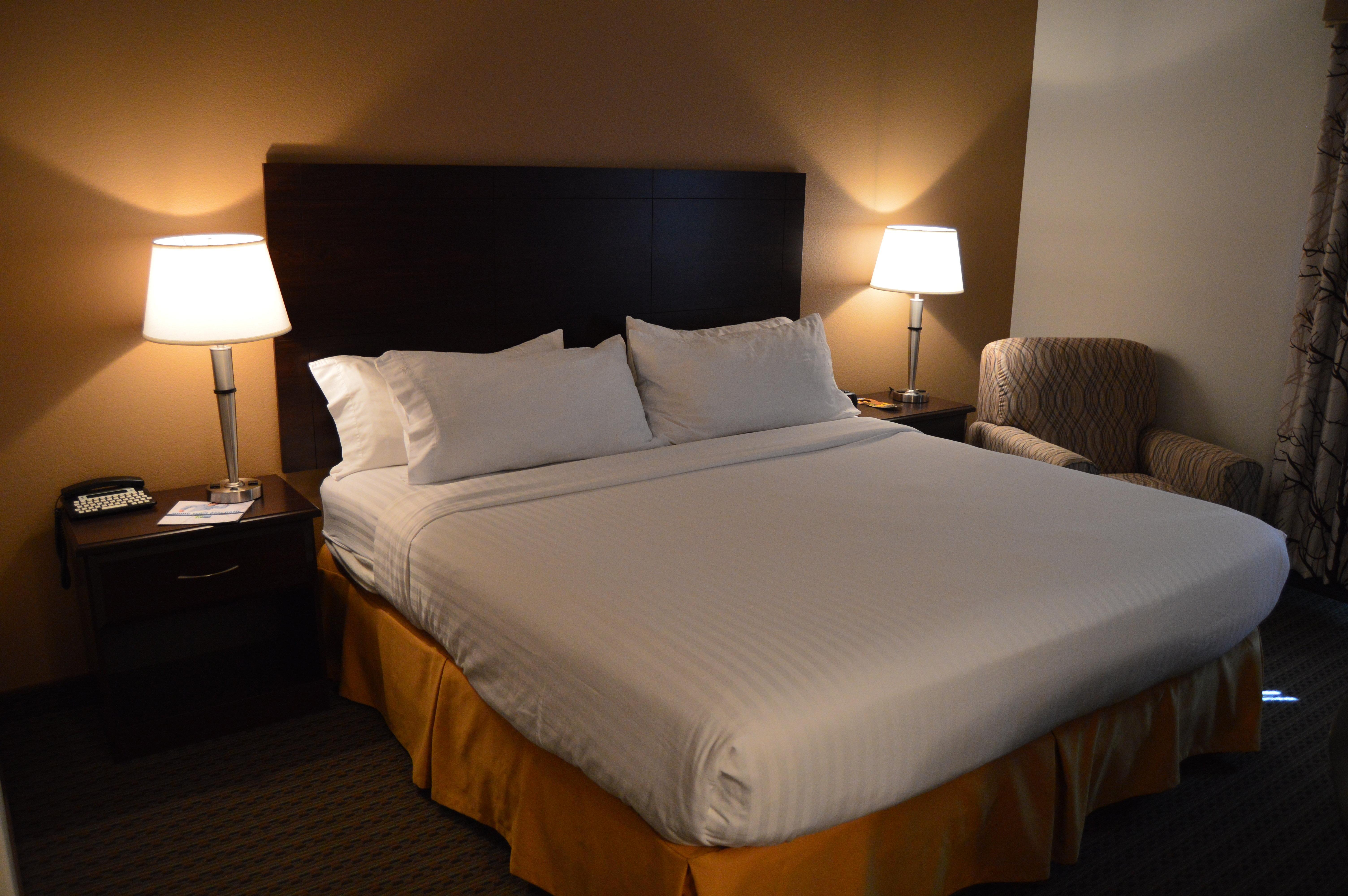 Holiday Inn Express & Suites Winner By Ihg Zewnętrze zdjęcie