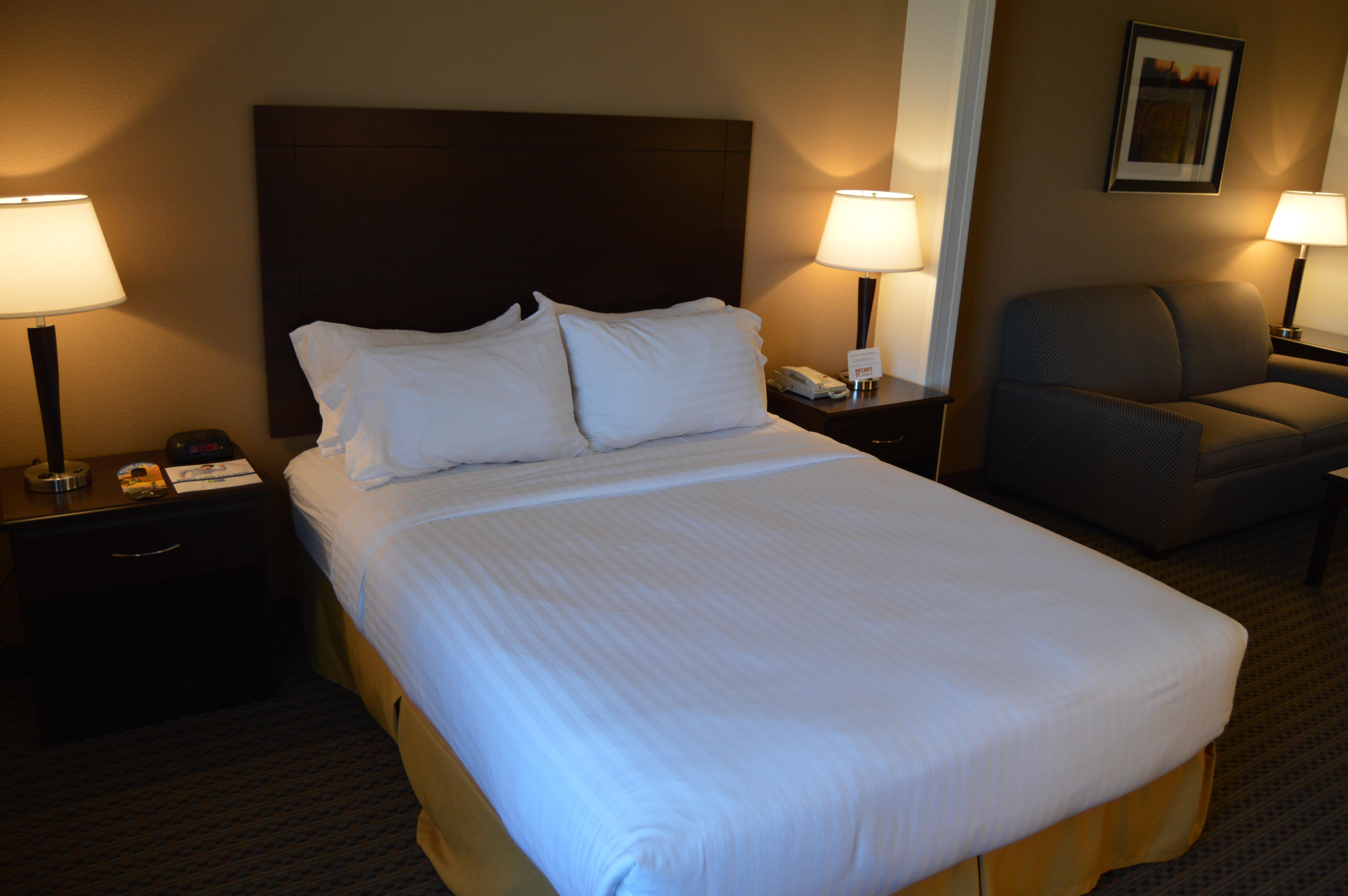 Holiday Inn Express & Suites Winner By Ihg Zewnętrze zdjęcie