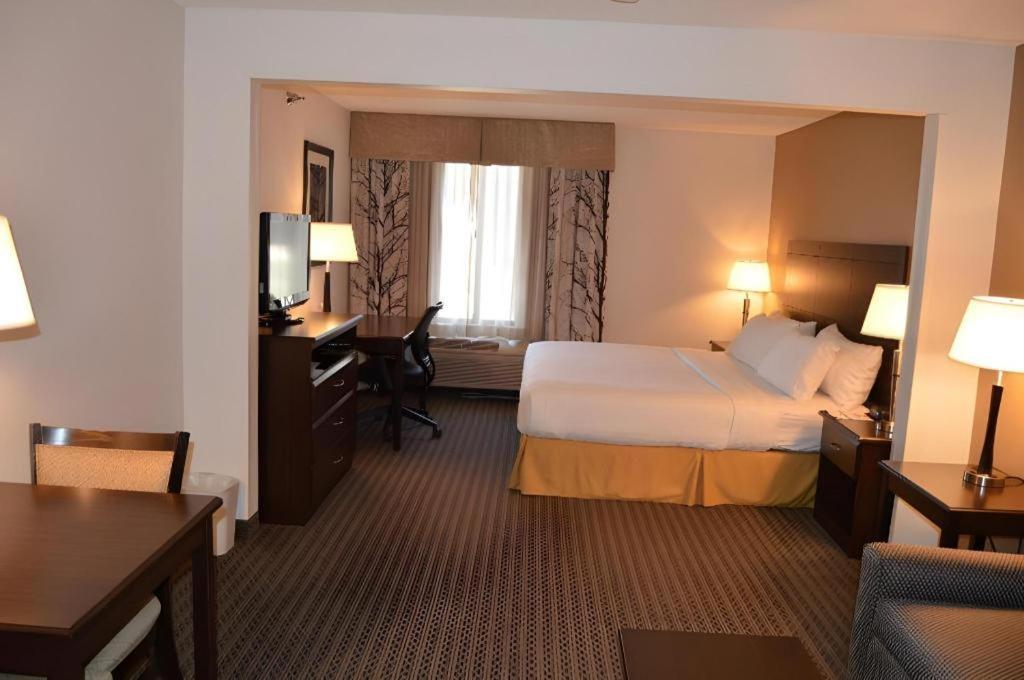 Holiday Inn Express & Suites Winner By Ihg Zewnętrze zdjęcie
